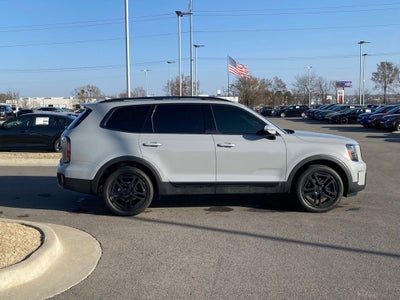 2025 Kia Telluride SX X-Line AWD / NAV / SUNROOF