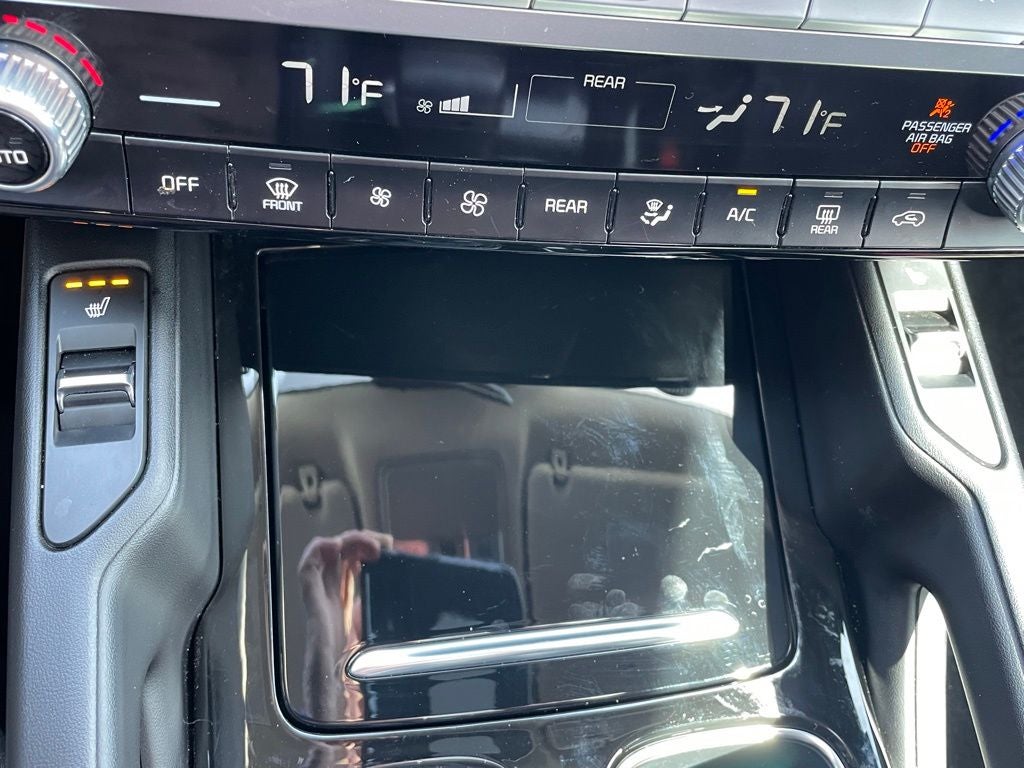 2024 Kia Telluride S HEATED SEATS / NAV / SUNROOF