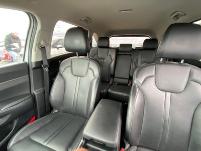 2024 Kia Sorento S AWD / LEATHER / NAV