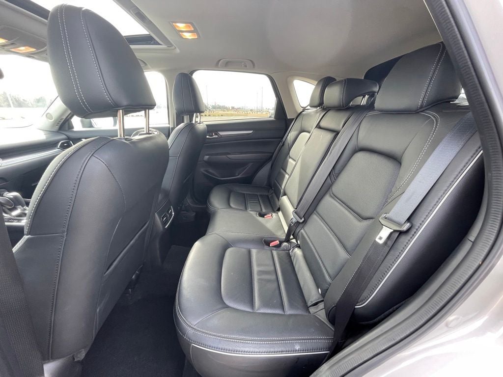 2025 Mazda Mazda CX-5 2.5 S Preferred Package MOONROOF / AWD / HEATED SEATS