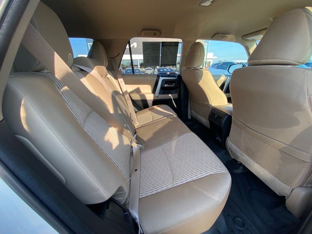 2022 Toyota 4Runner SR5 4X4 / CLEAN CARFAX