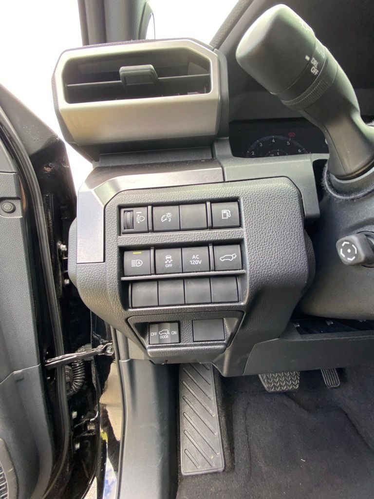 2025 Toyota 4Runner TRD Off-Road Premium ONE OWNER / 4X4 / HEATED SEATS / TOW TECH PACK