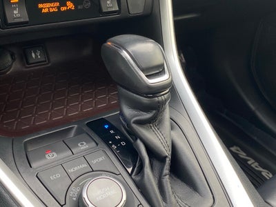 2019 Toyota RAV4 Limited AWD / LEATHER / SUNROOF