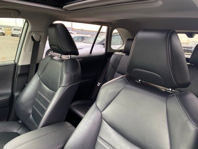 2019 Toyota RAV4 Limited AWD / LEATHER / SUNROOF