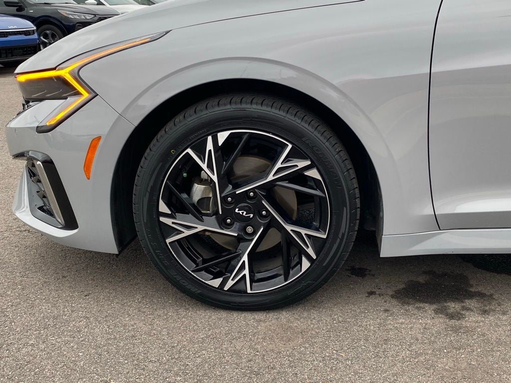 2025 Kia K5 GT-Line HEATED SEATS / ONE OWNER