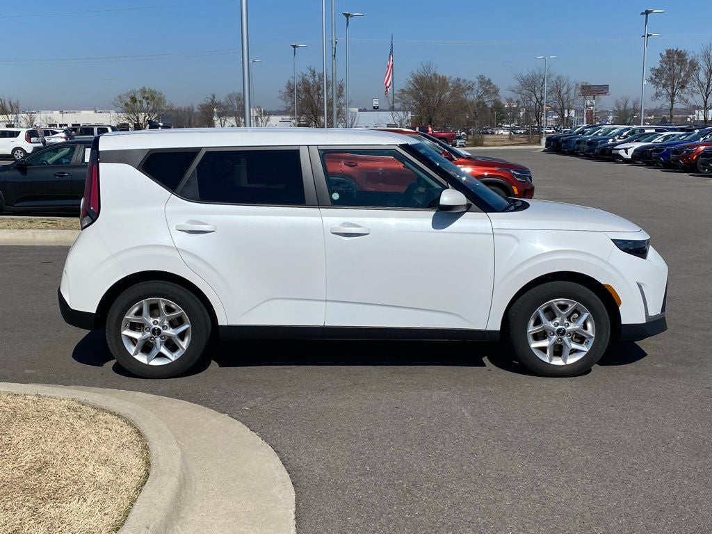 2024 Kia Soul LX ONE OWNER / CLEAN CARFAX