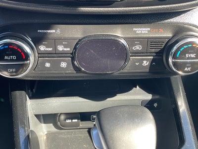 2022 Kia Soul GT-Line NAV / CLEAN CARFAX / ONE OWNER