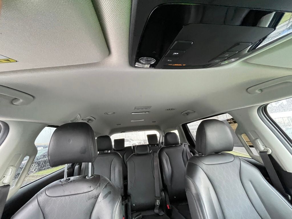 2024 Kia Carnival LX ONE OWNER / CLEAN CARFAX