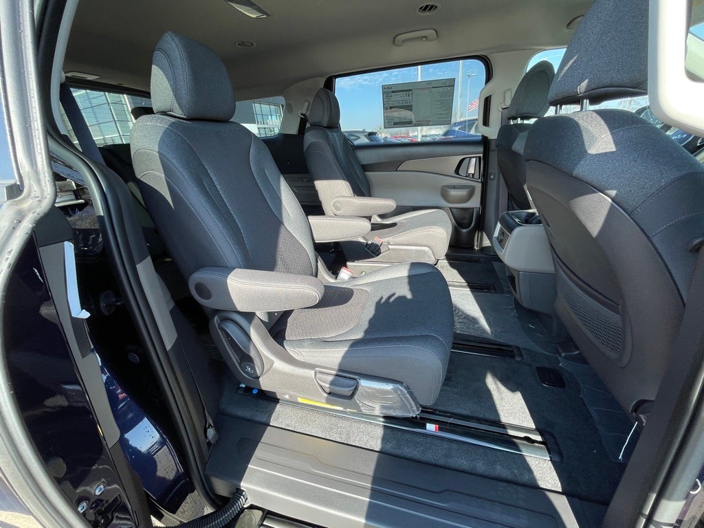 2026 Kia Carnival LX