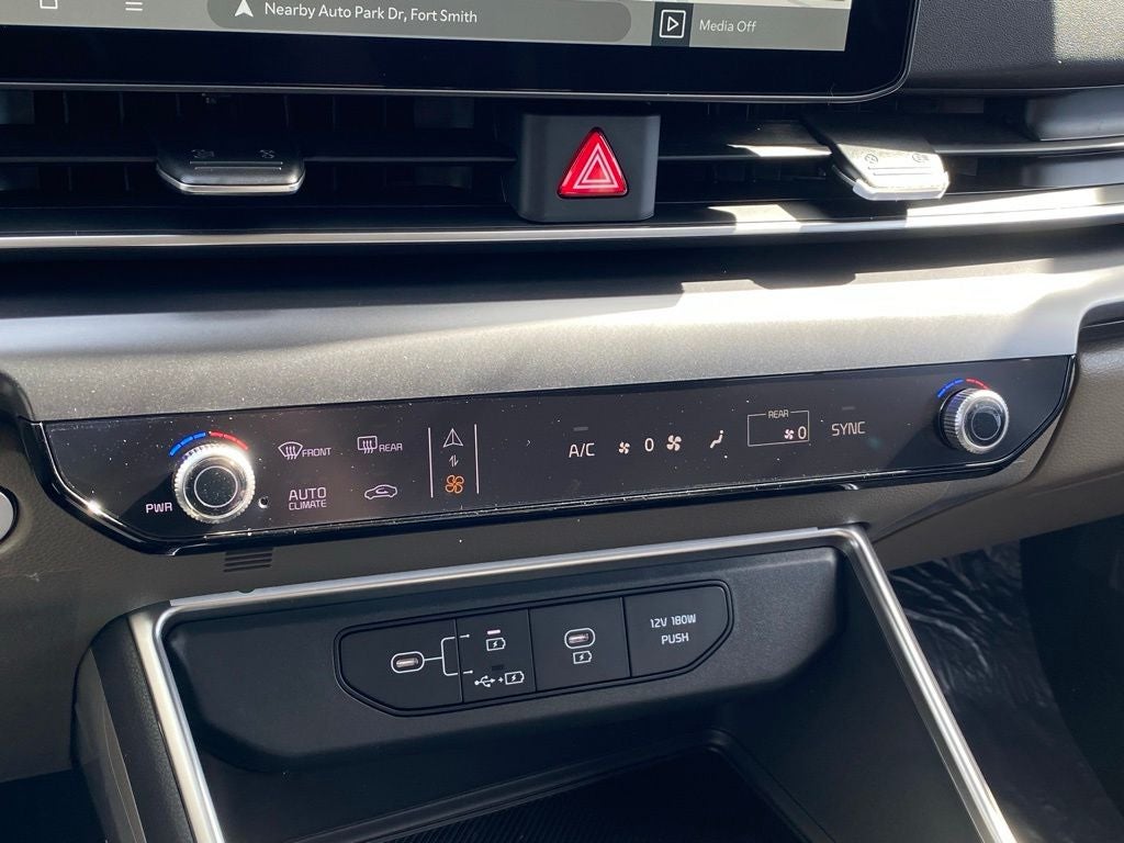 2026 Kia Carnival LXS