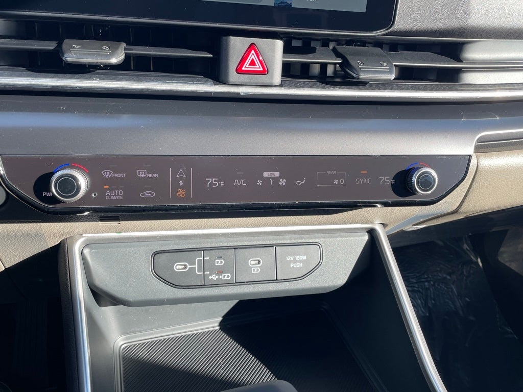 2026 Kia Carnival LXS