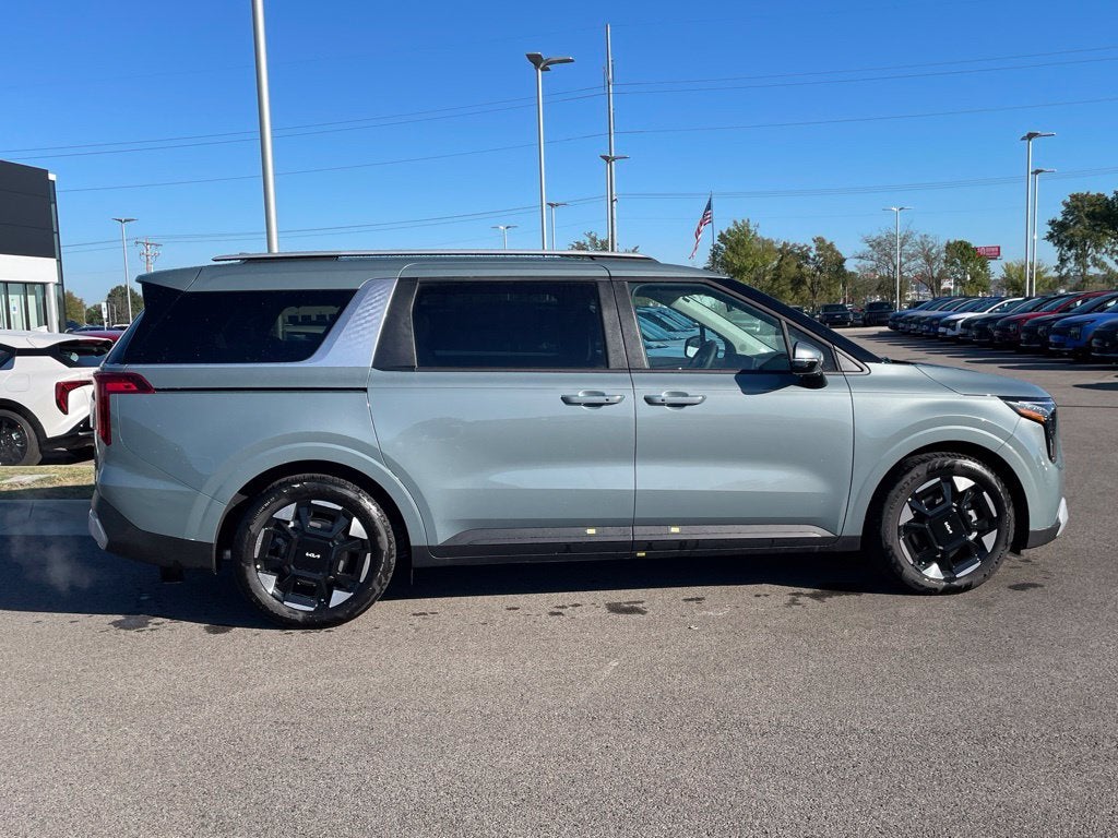 2027 Kia Carnival EX