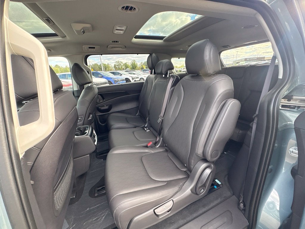 2027 Kia Carnival SX