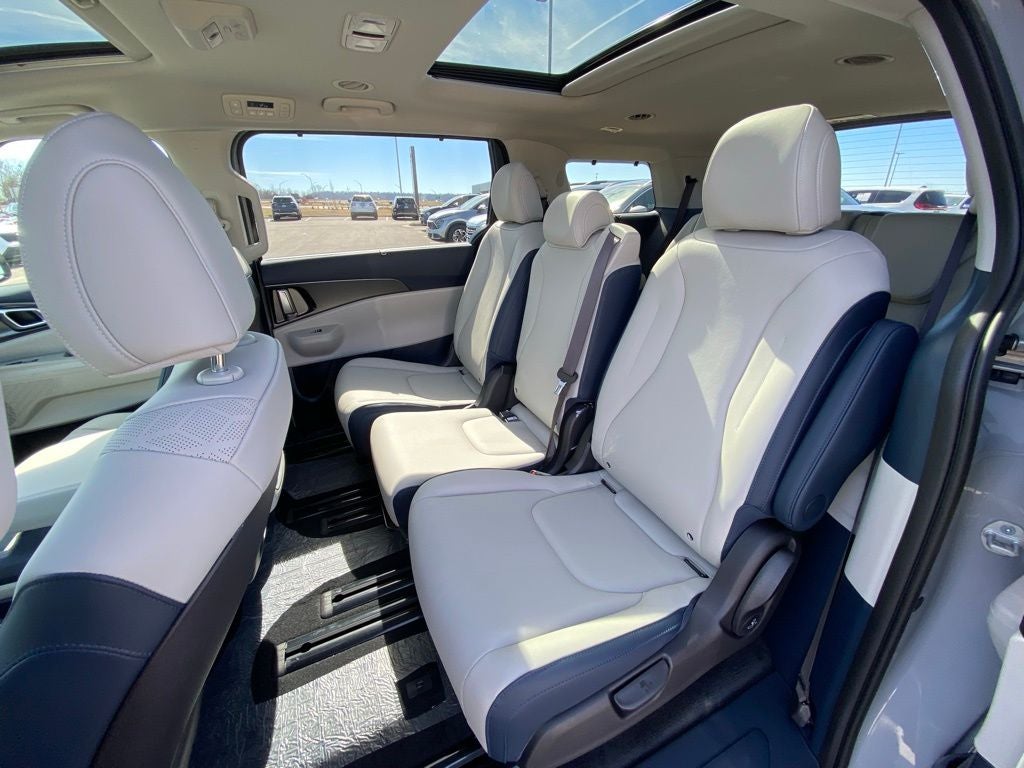 2026 Kia Carnival SX