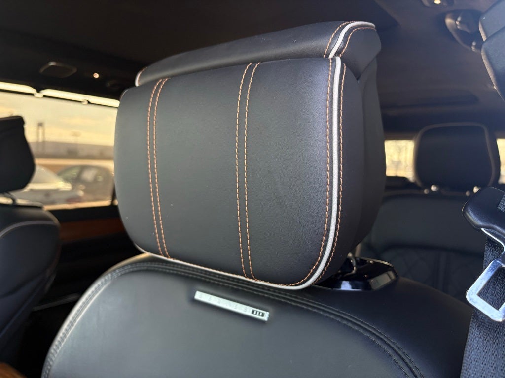 2022 Jeep Grand Wagoneer Series III