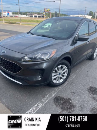 2020 Ford Escape SE