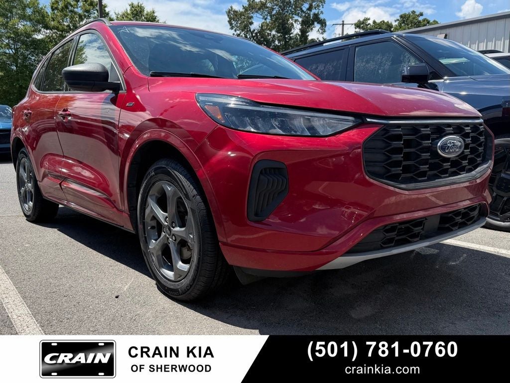 2024 Ford Escape ST-Line FWD's photo