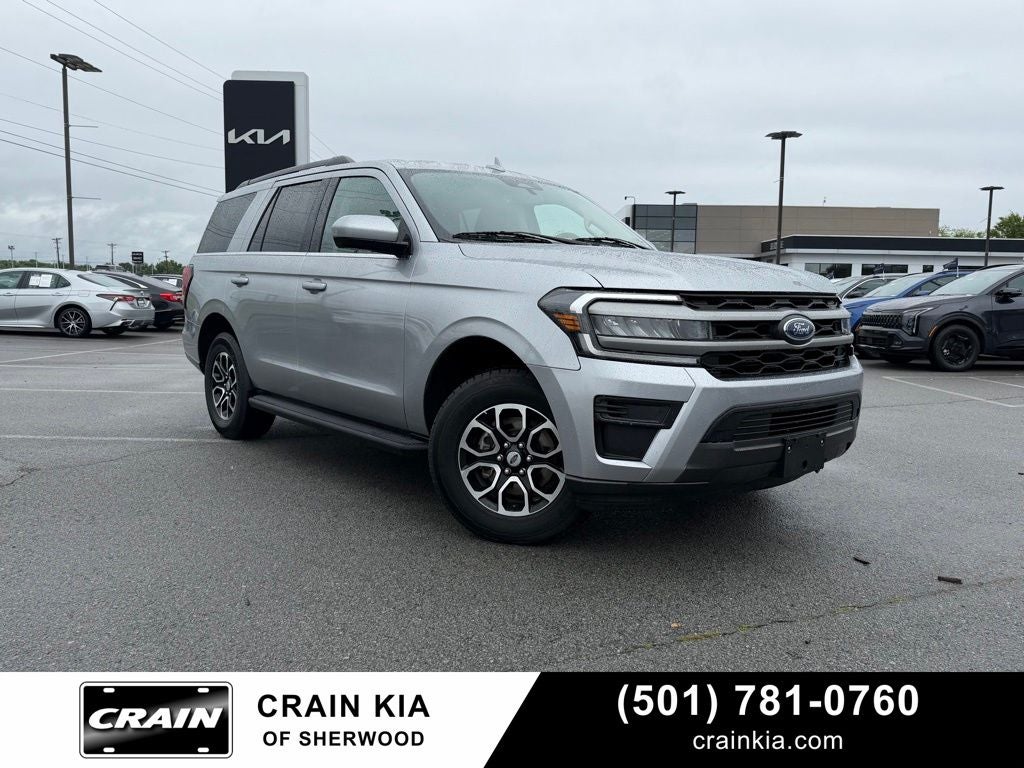 2024 Ford Expedition XLT's photo