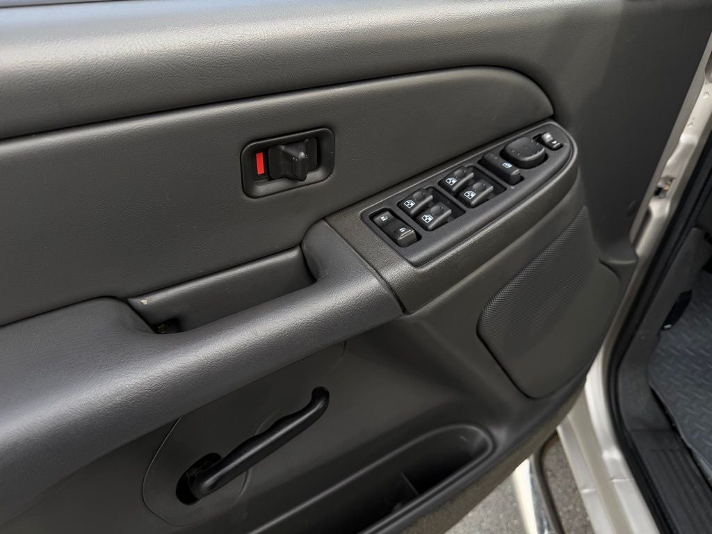 2005 Chevrolet Silverado 2500HD LT 153 WB