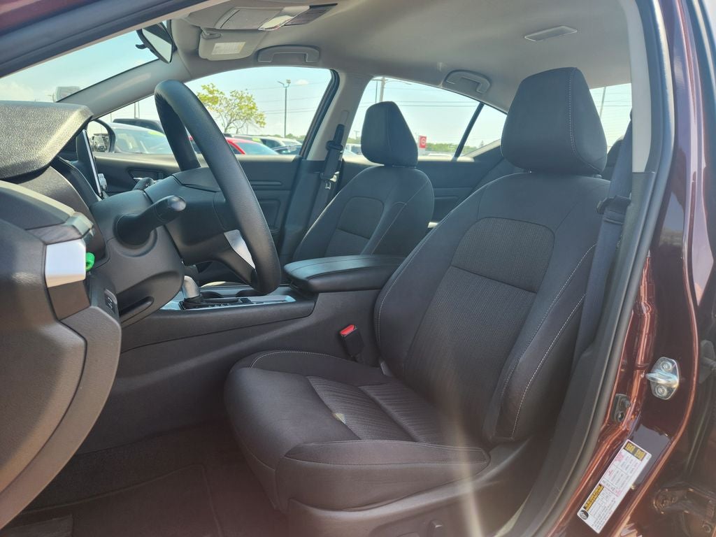 2025 Nissan Altima 2.5 SV *One Owner, Clean Carfax