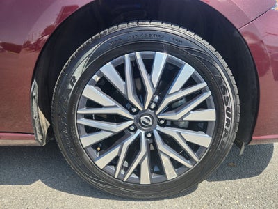 2025 Nissan Altima 2.5 SV *One Owner, Clean Carfax