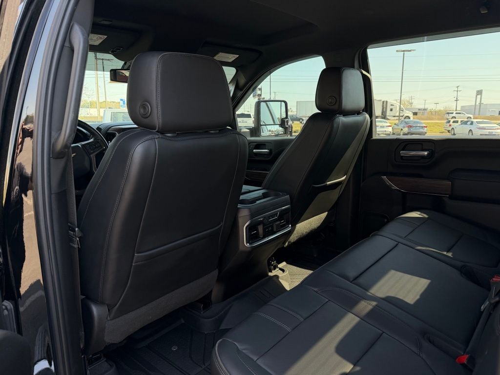 2023 Chevrolet Silverado 3500HD High Country