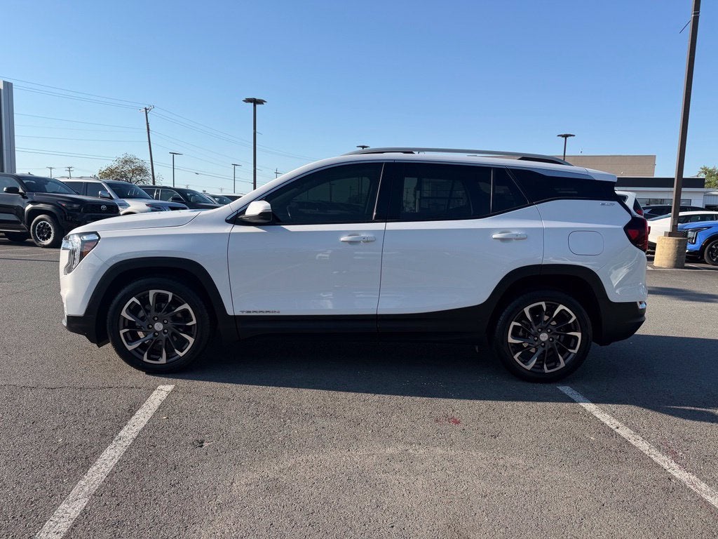 2022 GMC Terrain SLT