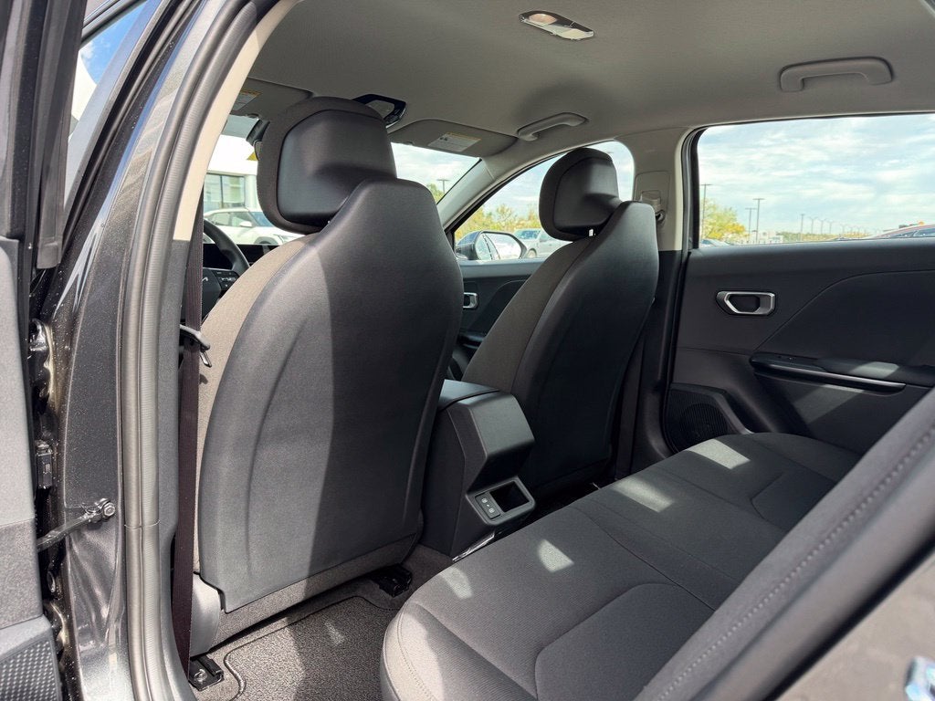 2027 Kia K4 LX
