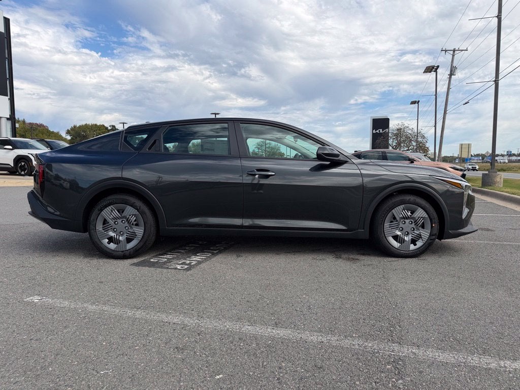 2027 Kia K4 LX