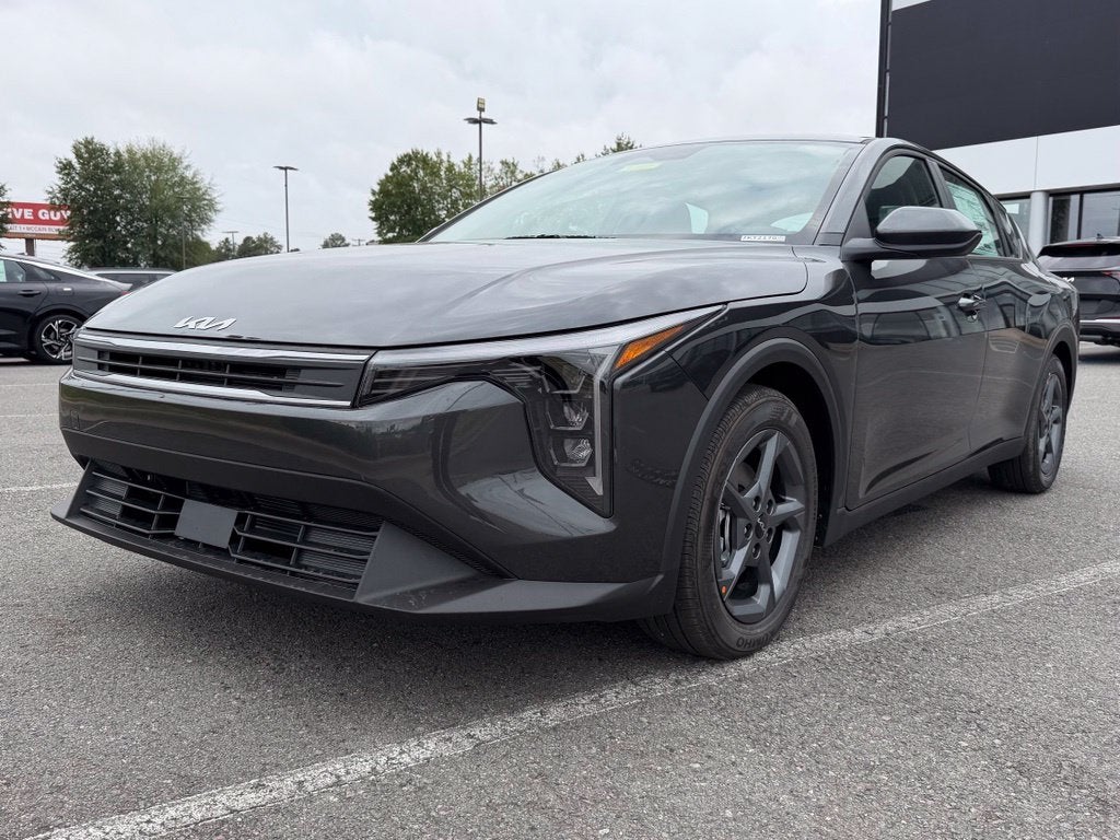 2027 Kia K4 LXS