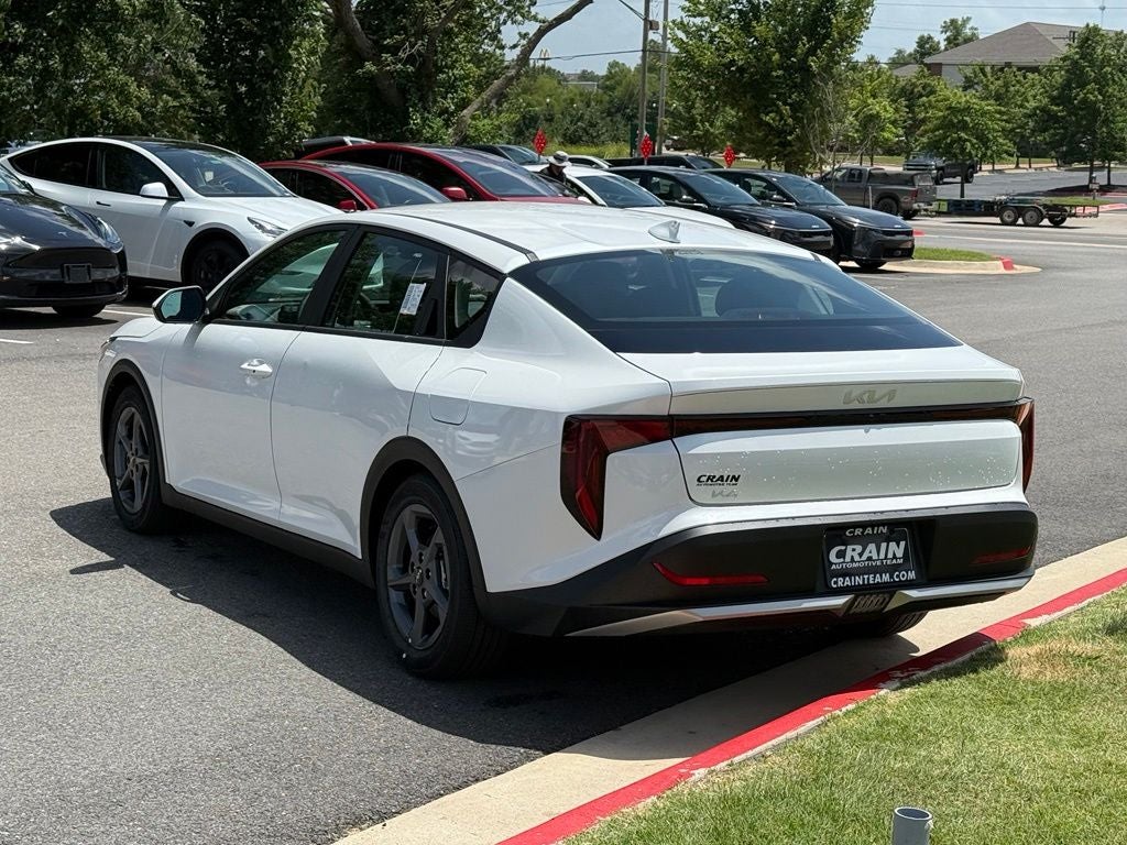 2026 Kia K4 LXS