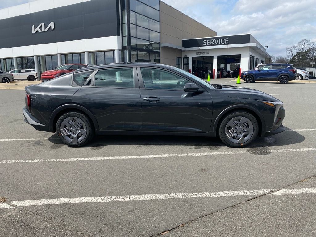 2026 Kia K4 LX