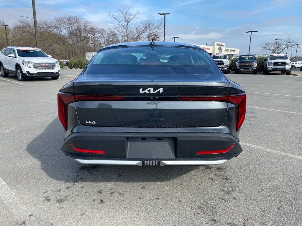 2026 Kia K4 LXS