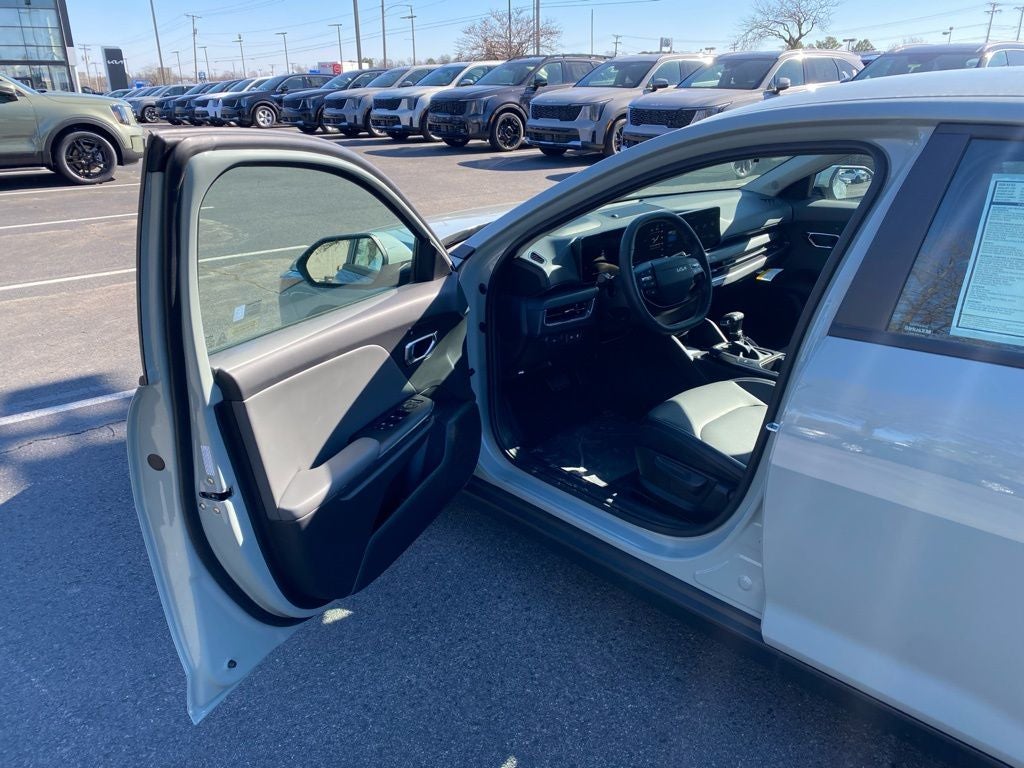 2026 Kia K4 EX