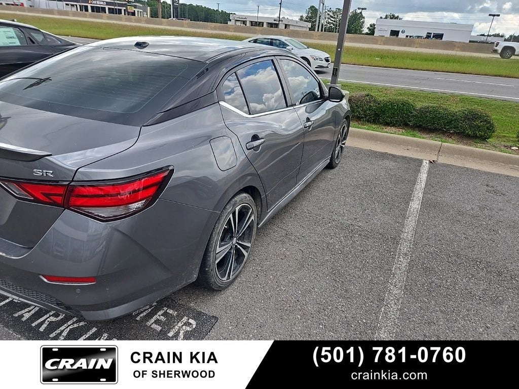 2022 Nissan Sentra SR CVT's photo