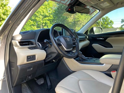 2023 Toyota Highlander XLE