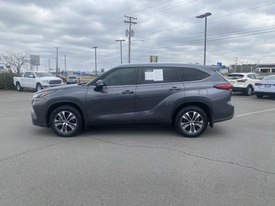 2023 Toyota Highlander XLE
