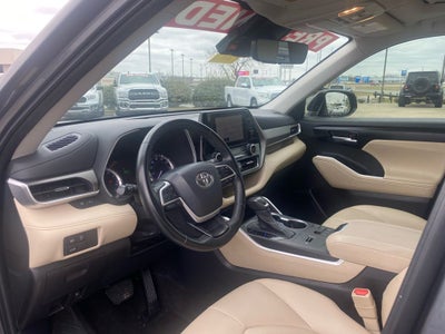 2023 Toyota Highlander XLE