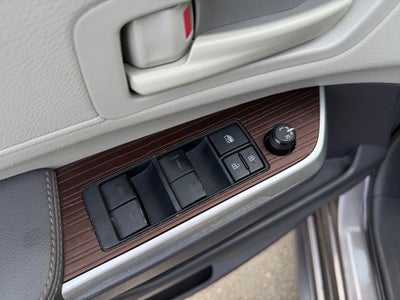 2022 Toyota Sienna LE 8 Passenger