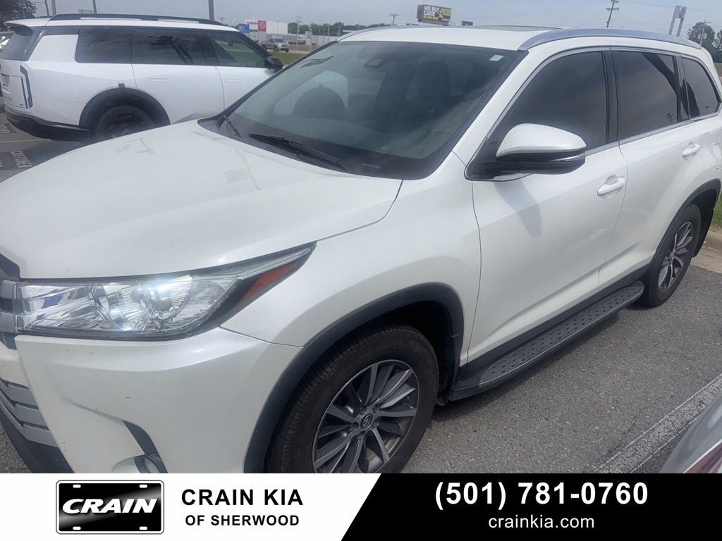 2019 Toyota Highlander XLE 4x2 V6's photo