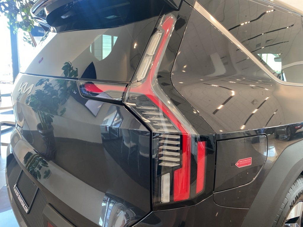 2026 Kia EV9 Light Long Range