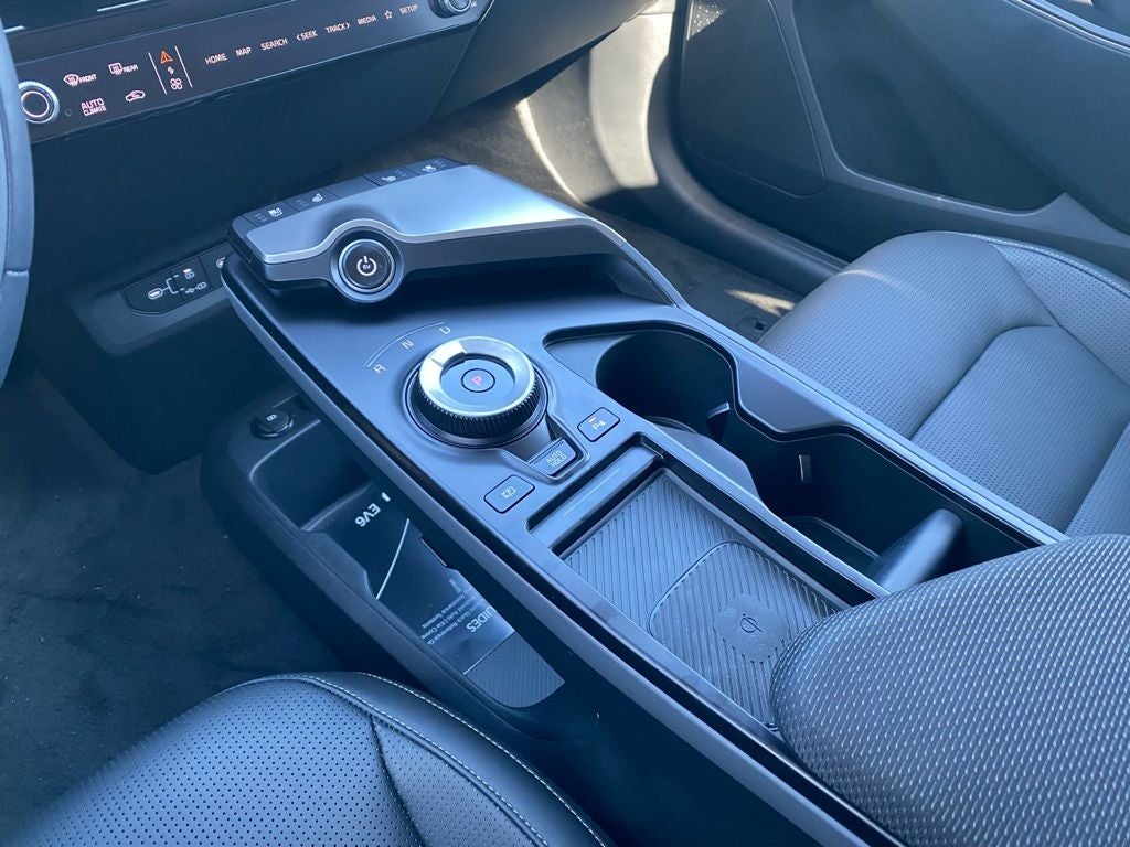 2025 Kia EV6 Wind