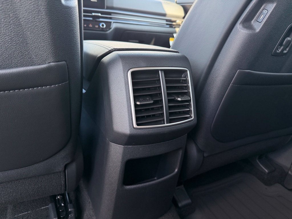 2027 Kia Sportage EX