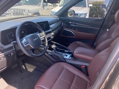 2024 Kia Telluride EX Captains Chairs-Tow Package