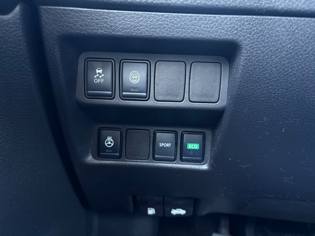 2022 Nissan Rogue Sport SV