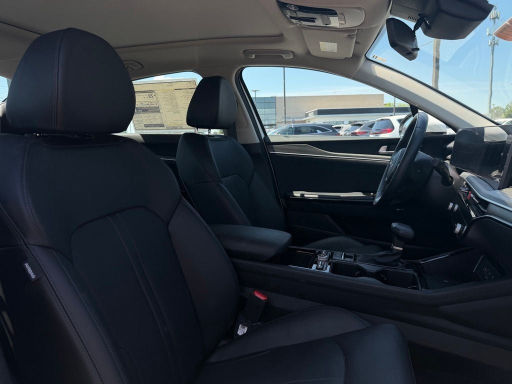 2025 Kia K5 EX