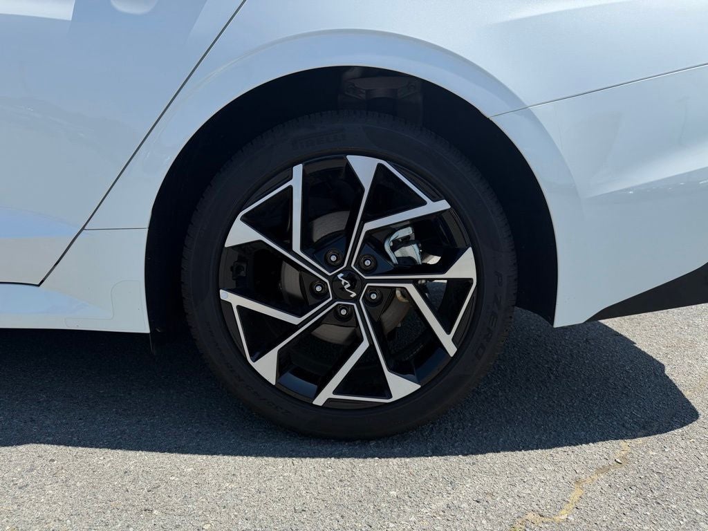 2025 Kia K5 EX