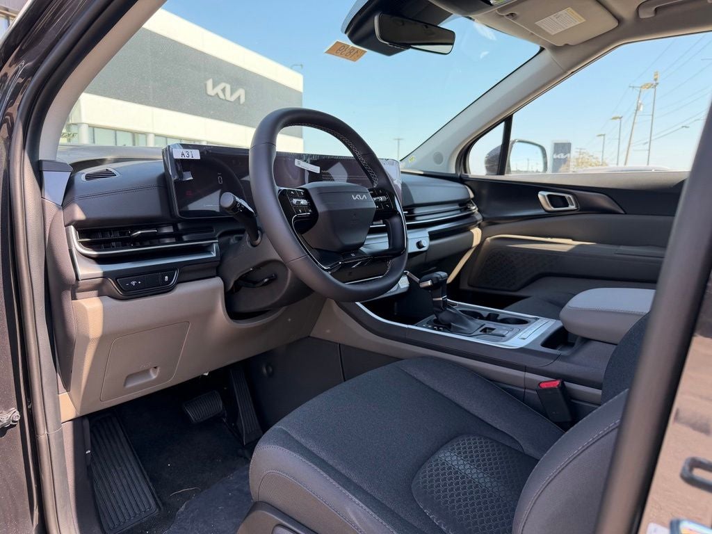 2027 Kia Carnival LX
