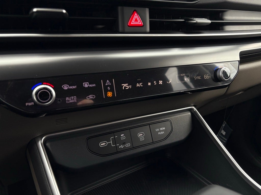 2026 Kia Carnival LXS