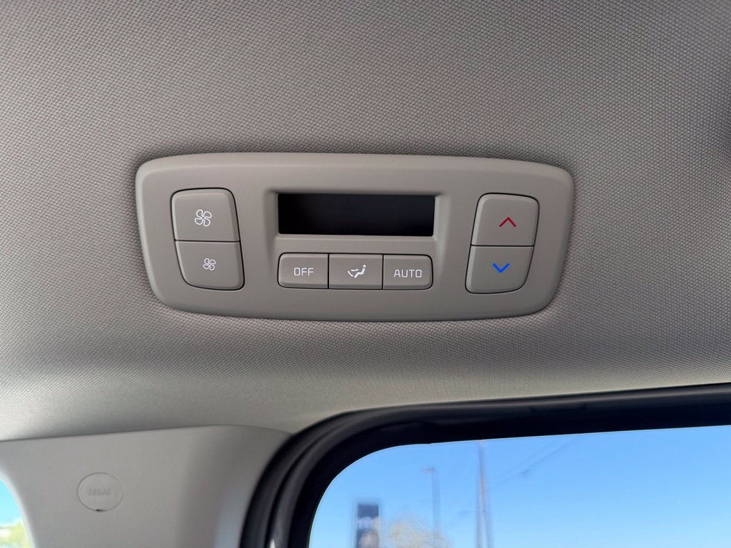2027 Kia Carnival LXS